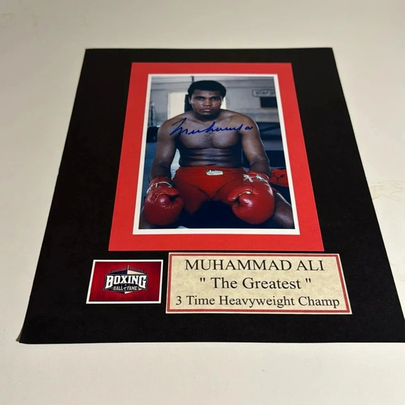 Muhammad Ali autographed photo - Picture 1 of 1